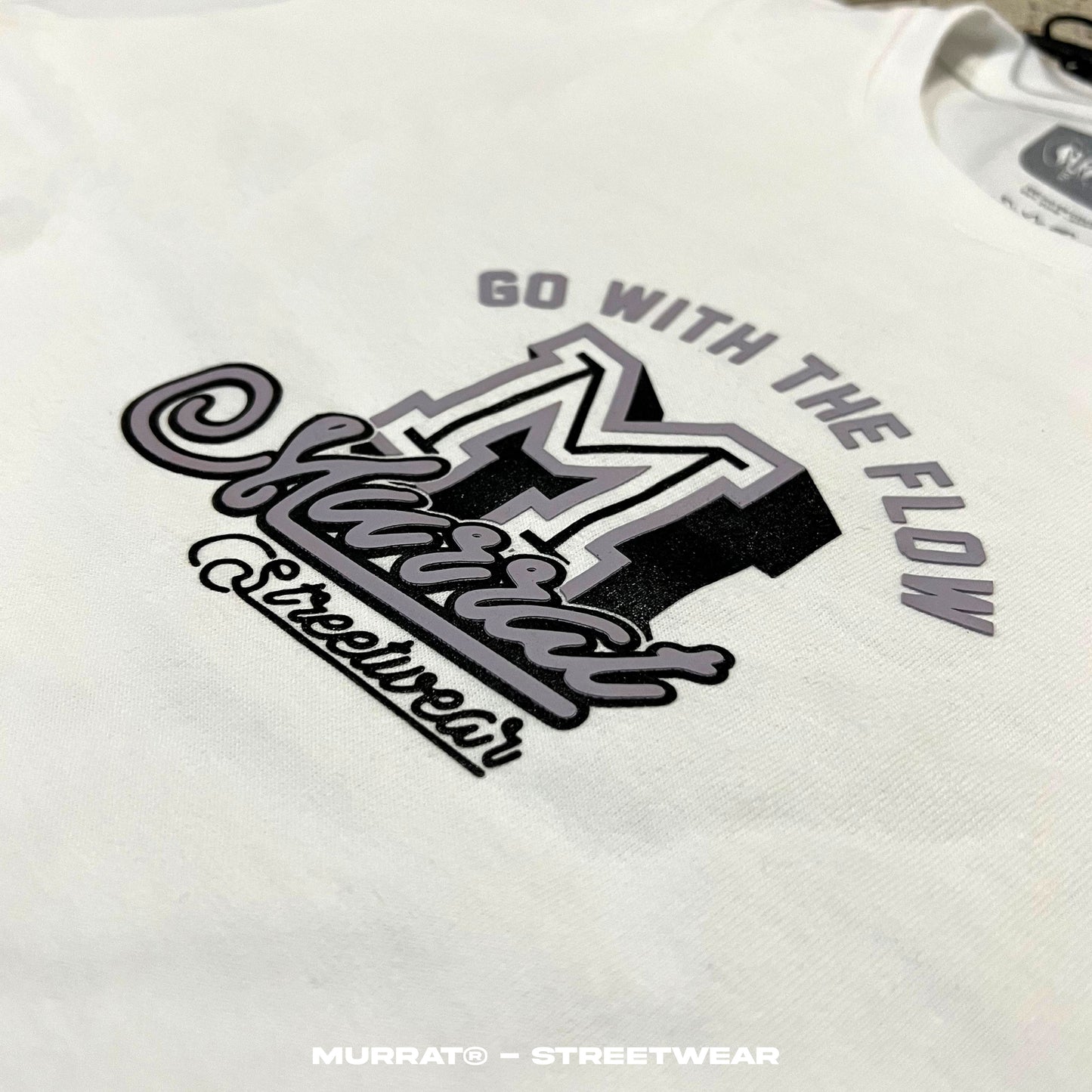 CROPTOP OVERSIZE "GO WITH THE FLOW"