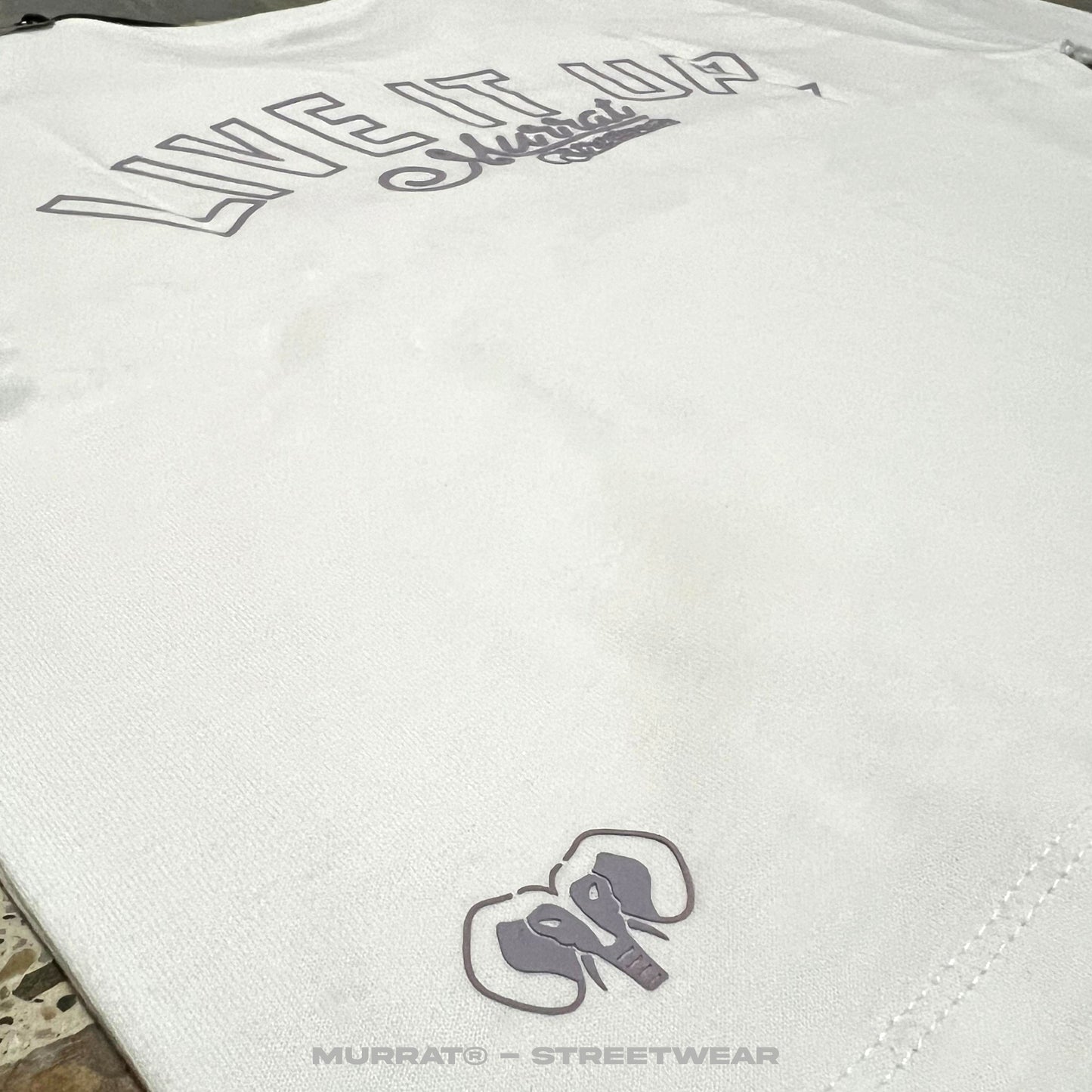 CROPTOP OVERSIZE "GO WITH THE FLOW"