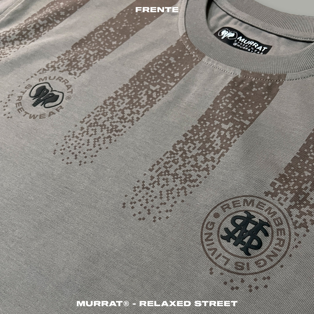 Camiseta Oversize "REMEMBERING"