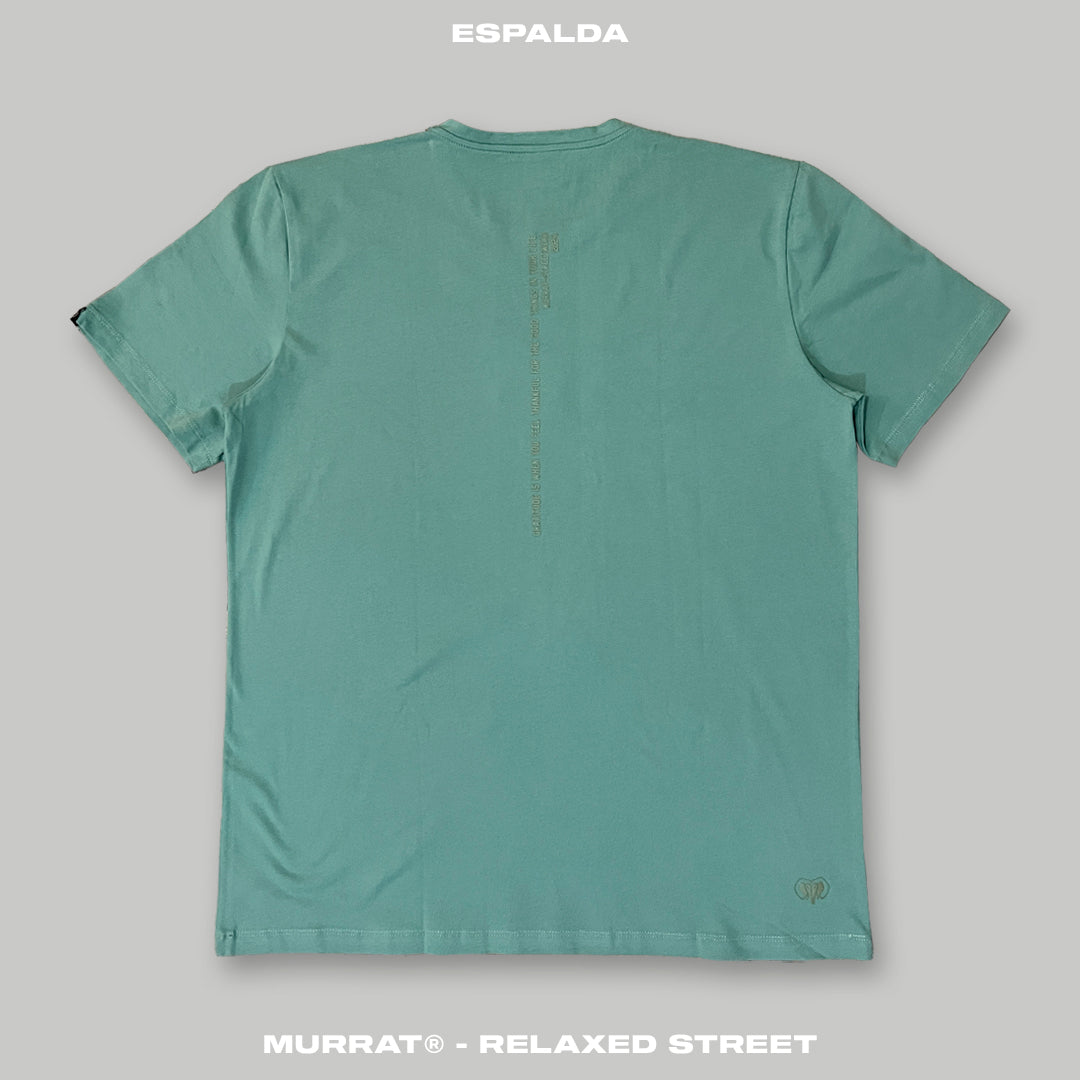 Camiseta Regular Básica "GRATITUDE"