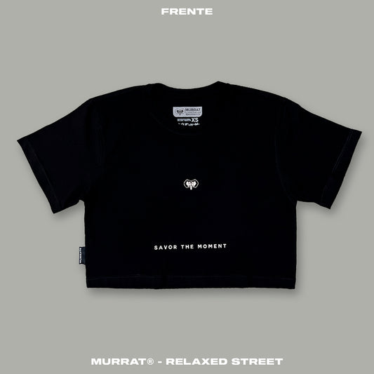 Croptop Negro "SAVOR THE MOMENT"