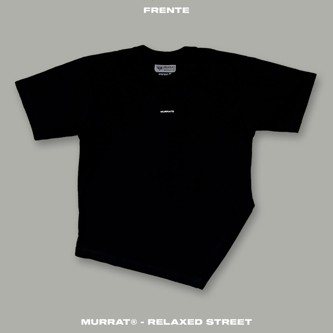 Oversize Negra Básica "MURRAT"